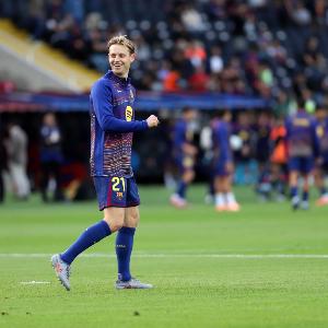 记者：德容、费尔明恢复团队训练，预计将随队出征贝蒂斯