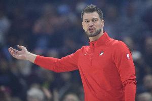 媒体人：神奇的五五开拓者 又是经典的关键时刻掉链子