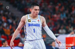 陈盈骏回归改善了北京的进攻组织问题 记不清这是翟晓川第几春了