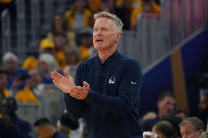 科尔执教生涯胜场数超越锡伯杜 独居NBA历史第28位&将追老邓利维