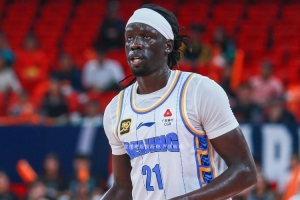 许利民：奥莫特的表现不尽人意 换不换外援会看后续人员情况而定