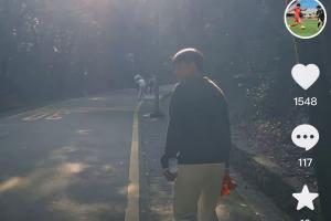 从英国回来了！徐彬更新抖音，IP在广东，李镇全留言：英超球员