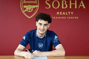 记者：塞特福德很可能入选阿森纳欧冠名单，萨尔蒙、道曼未确定