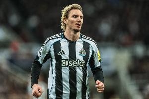 再练一个伊萨克⁉️23岁沃尔特马德身价涨至7000万 英超12轮进5球