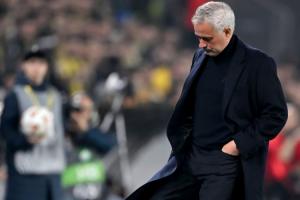 又入狼窝！穆帅起死回生欧冠2连胜逼近附加区，但末2轮战尤文皇马