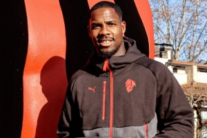 出战4场零封3场！迈尼昂当选AIC意甲11月最佳球员