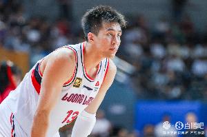 罚球2中0！郭艾伦首节6分钟未得分 送出1助攻&1次失误