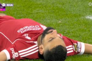 浪费了基耶萨做的“大馅饼”！萨拉赫仰面倒地