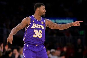 一周内四次训练一场比赛！斯玛特：这对我们找回节奏很有帮助