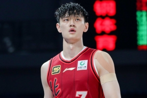 媒体人：曾凡博可先打NBL 等CBA季后赛阶段再回到北京男篮