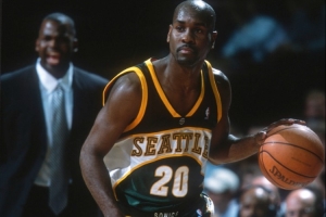 选四人组队打杯赛？加里·佩顿：乔丹、科比、奥尼尔、奥拉朱旺