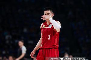 继续火热状态！陈盈骏半场8中7&三分6中5砍下21分 首节12分