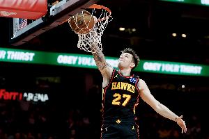 太准了！克雷伊奇半场6中5高效拿下16分1板 首节11分