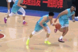 分差上双！段昂君身后断球一条龙反击暴扣打停四川