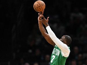 罚球丢了7个？！杰伦·布朗25中13空砍34分8板7助3帽