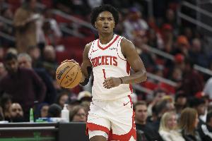 张佳玮：火箭靠防守板&高容错逼掘金用足火力 但输给阿门无球犯规