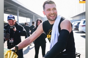 会来事！蒂耶罗INS感谢东契奇送车：感谢你我的兄弟