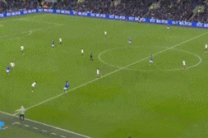 错失良机！博纳诺特45度传中，加纳乔近距离射门被扑出