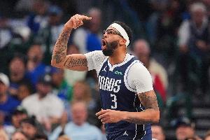 名记：浓眉没有太大的交易市场 目前最感兴趣的球队是猛龙和老鹰