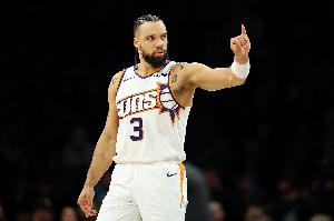 狄龙：我从不责怪那些来回奔跑的老裁判们 他们也不知道该吹什么