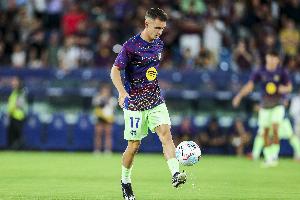 改打右后卫！每体：卡萨多尝试位置转型来赢得弗里克的信任