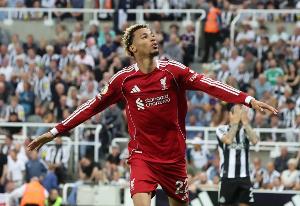 埃基蒂克：在利物浦让我更出名 被关注有压力说明我在正确的地方