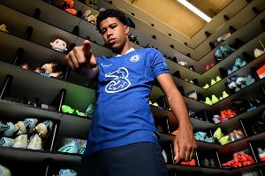 安德烈·桑托斯：3-0击败巴萨不可思议 听到欧冠主题曲时很骄傲