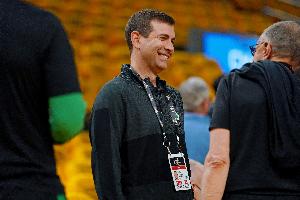 史蒂文斯：不会给本季绿军设定上限 会寻求交易但必须是好的交易