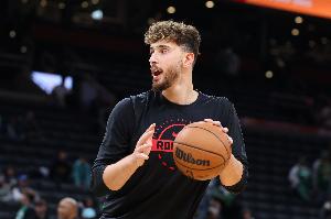 你在搞什么？申京横传球失误 鹈鹕反击&奎因扣篮得分