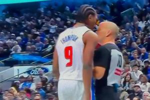 奥萨尔碰裁判被驱逐！😂美网友：他以为他是勒布朗啊？