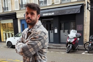 休闲时光😇卡扎伊什维利晒与家人出游照片，目前仍未和泰山续约