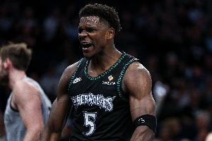 森林狼关键时刻击败雷霆！加内特：🐺🐺🐺🐺😤😤