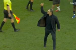 被嘲讽是“低配杰拉德”，兰帕德朝南安普顿球迷竖拇指引发冲突