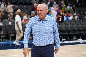 😰是人是鬼都在秀！快船距联盟倒一只剩0.5个胜场差！