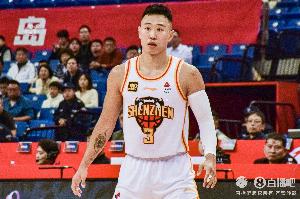 外线神准！贺希宁6记三分球砍下25分3板4助4断