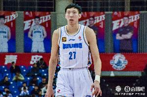 汗都没出！周琦仅打7分钟5中4轻松拿下9分2板1断 下半场没打