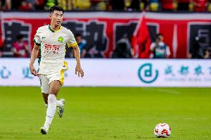 直播吧：蓉城基本确定签下29岁国脚前锋王子铭