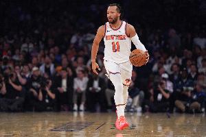 这个家没你得散！布伦森打满首节 8中5&三分3中2砍14分3助