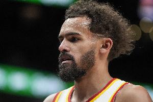 功亏一篑！特雷·杨高难度绝平失手 老鹰2分憾负公牛