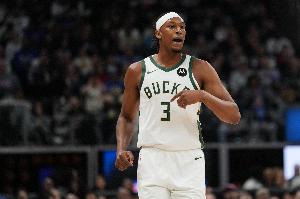 失败引援？特纳三分7中3拿13分5板4助 正负值-12全队最低