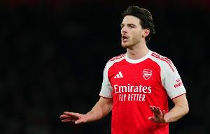 鲁尼：赖斯是英格兰未来的队长，他是不可替代的球员