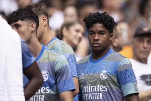 记者：恩德里克租借不含买断选项，将身披里昂9号球衣