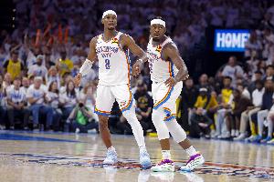 多特谈SGA打板杂耍传球：我也是第一次见他这样干 目瞪口呆