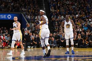 勇士VS魔术首发：巴特勒、库里、追梦、穆迪、波斯特