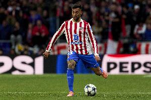 马卡：冈萨雷斯右大腿肌肉受伤将缺阵数周，球员已经返回阿根廷