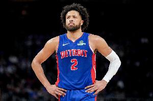 错过关键时刻！康宁汉姆9中6拿14分6板9助 末节还剩8分半6犯离场