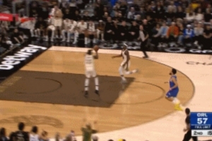 还我助攻啊！巴特勒追梦前场2打0互相喂饼 库里助攻数-1