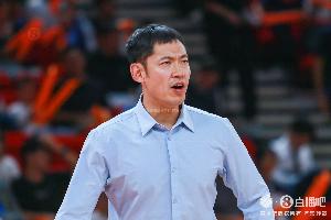 张庆鹏：我们和辽宁这种冠军强队还有不小差距 辽宁是我的家