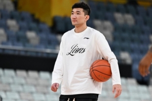 广厦队上午踩场训练结束 今晚将在主场迎来与福建的二番战​​​