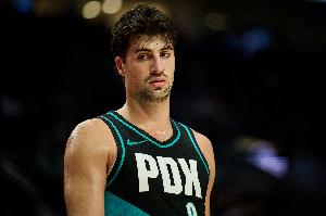 白热化！阿夫迪亚上篮得手 帮助开拓者追到只剩2分